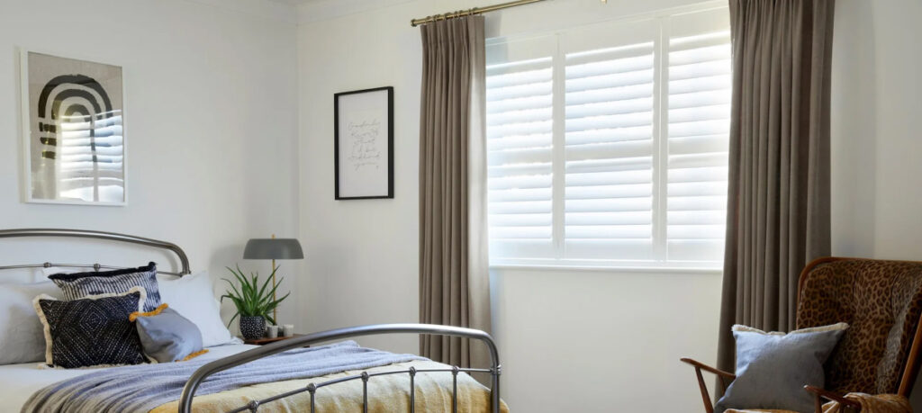 Maximizing space with curtains_ how to create the illusion of larger windows